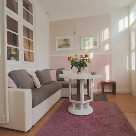 Kapitaenshaus Josame 2, Nur 350 M Zum Apartment Rostock